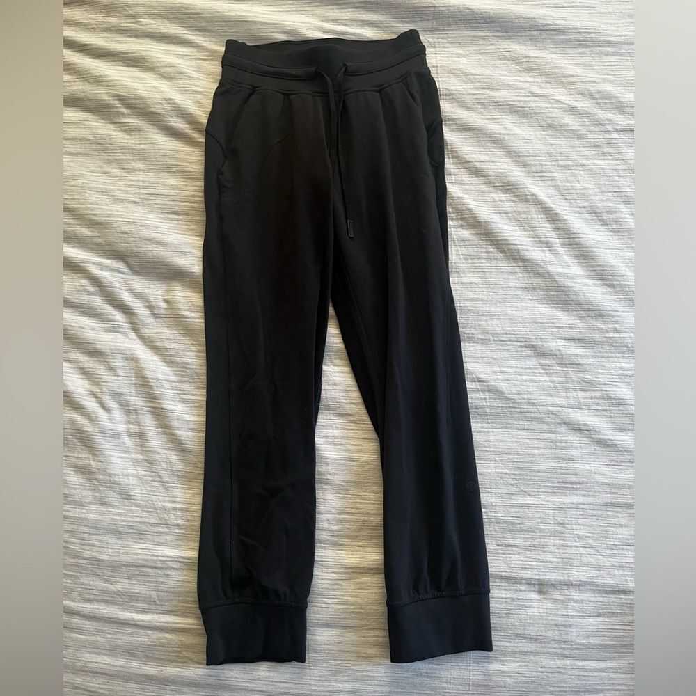 Lululemon Black Its Rulu Cropped Joggers size 2